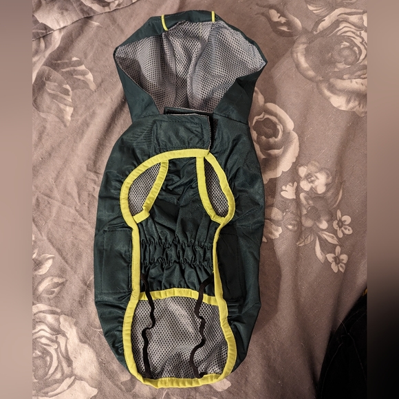 🌟 3/$20🌟 Small Dog Jacket With Hood - Picture 3 of 10